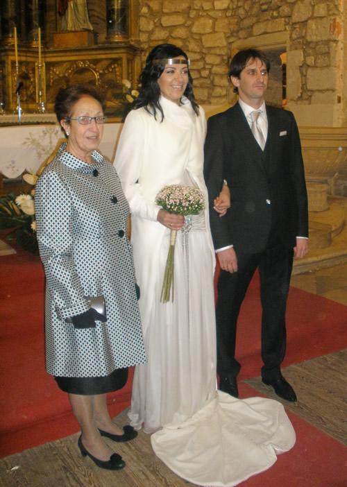 Se casan en Busto Diego de la Peña y Sonia Martínez