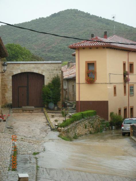 El 20 de junio, senderismo por Castil de Lences con la Asociación Puerta de los Obarenes